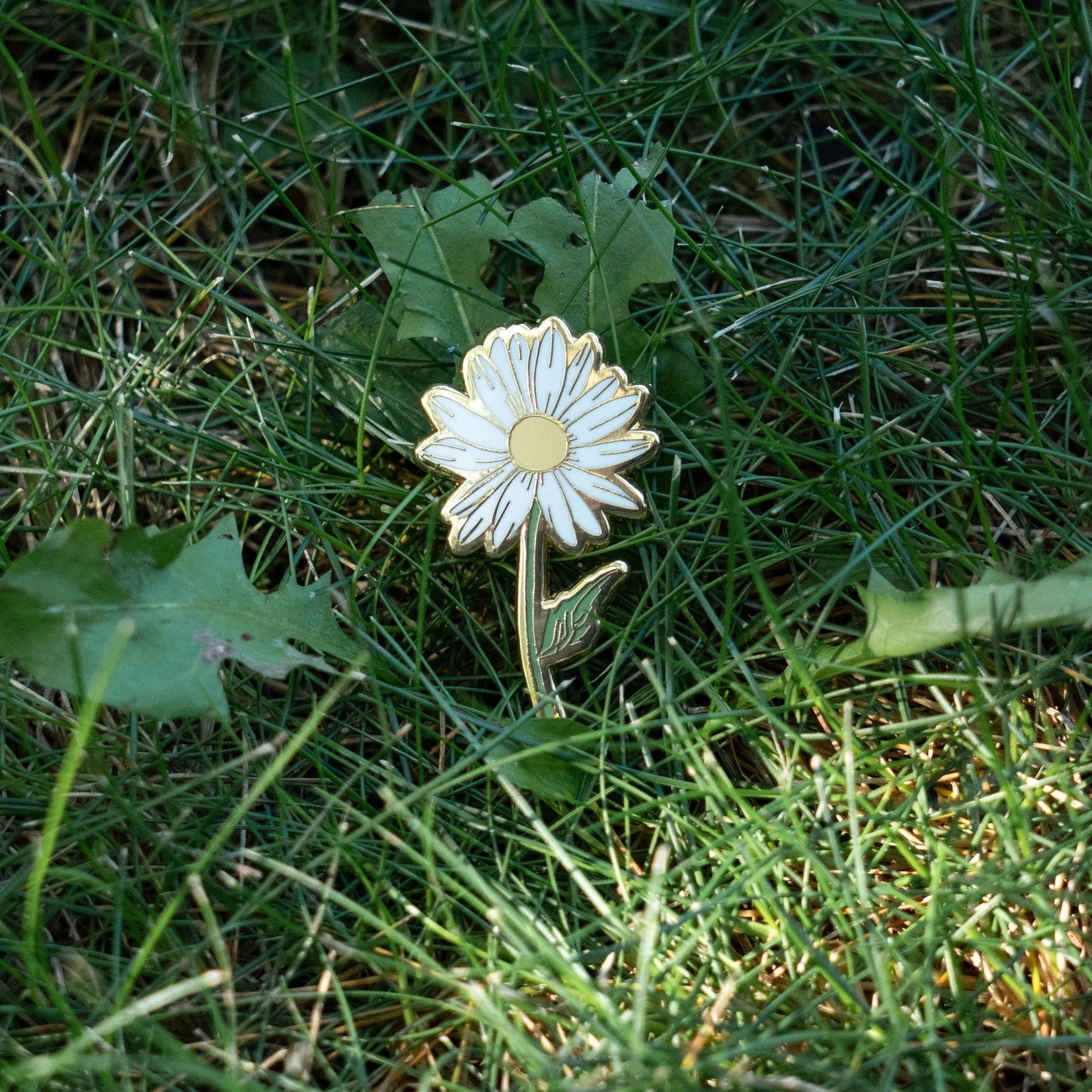 Daisy Enamel Pin