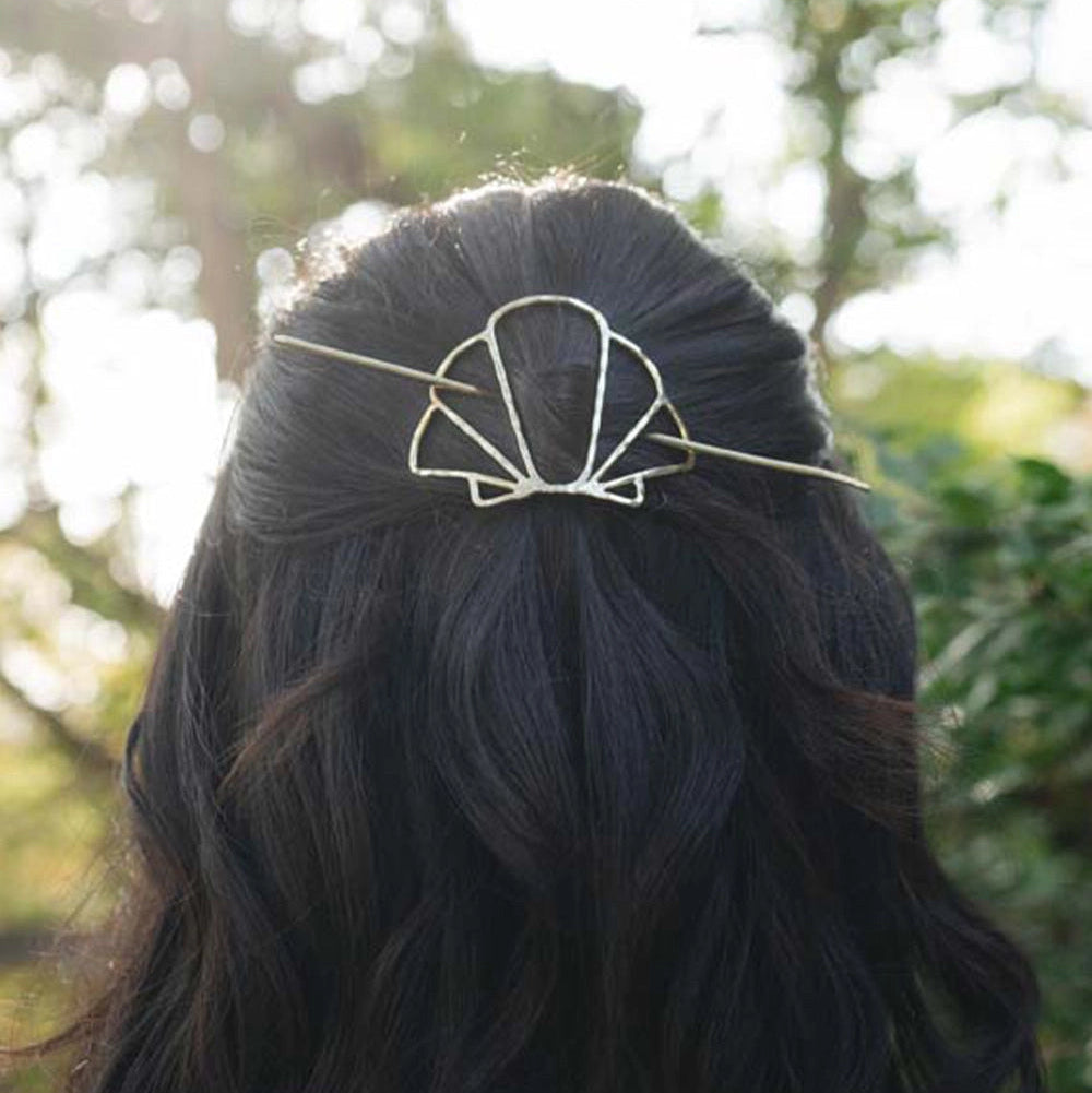 Gold Seashell Hair Slide