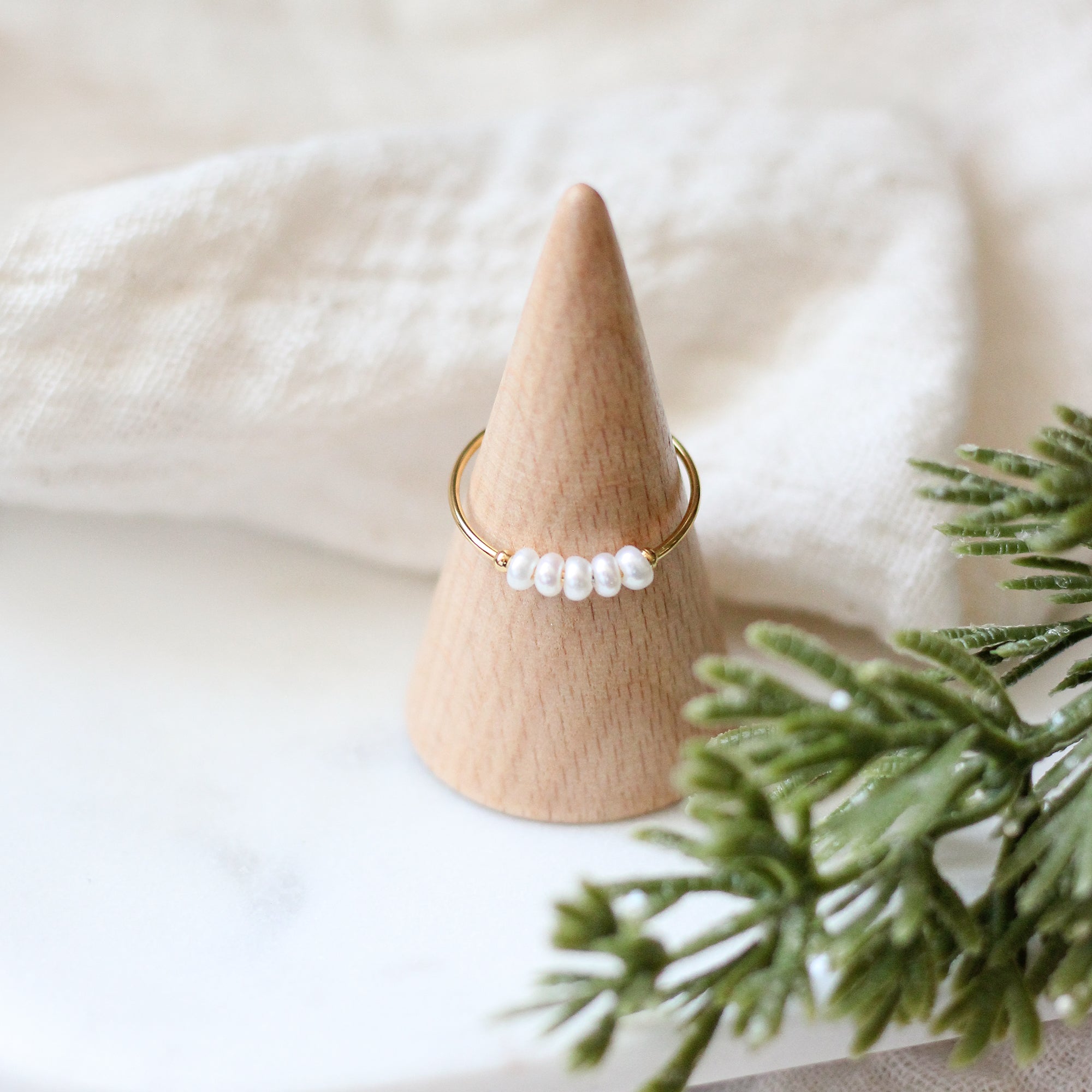 Organic Pearl Cluster Ring