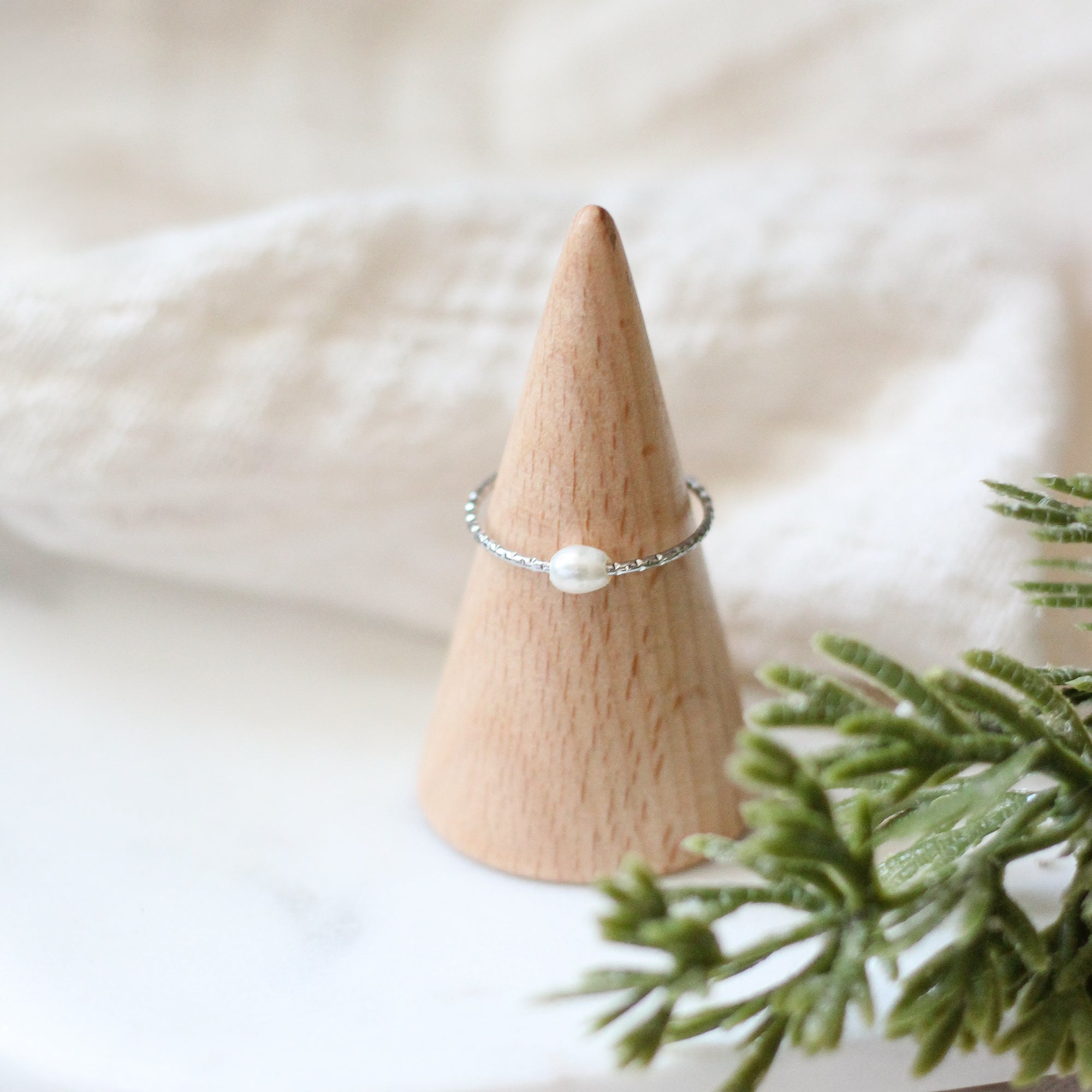 Lustre Pearl Ring