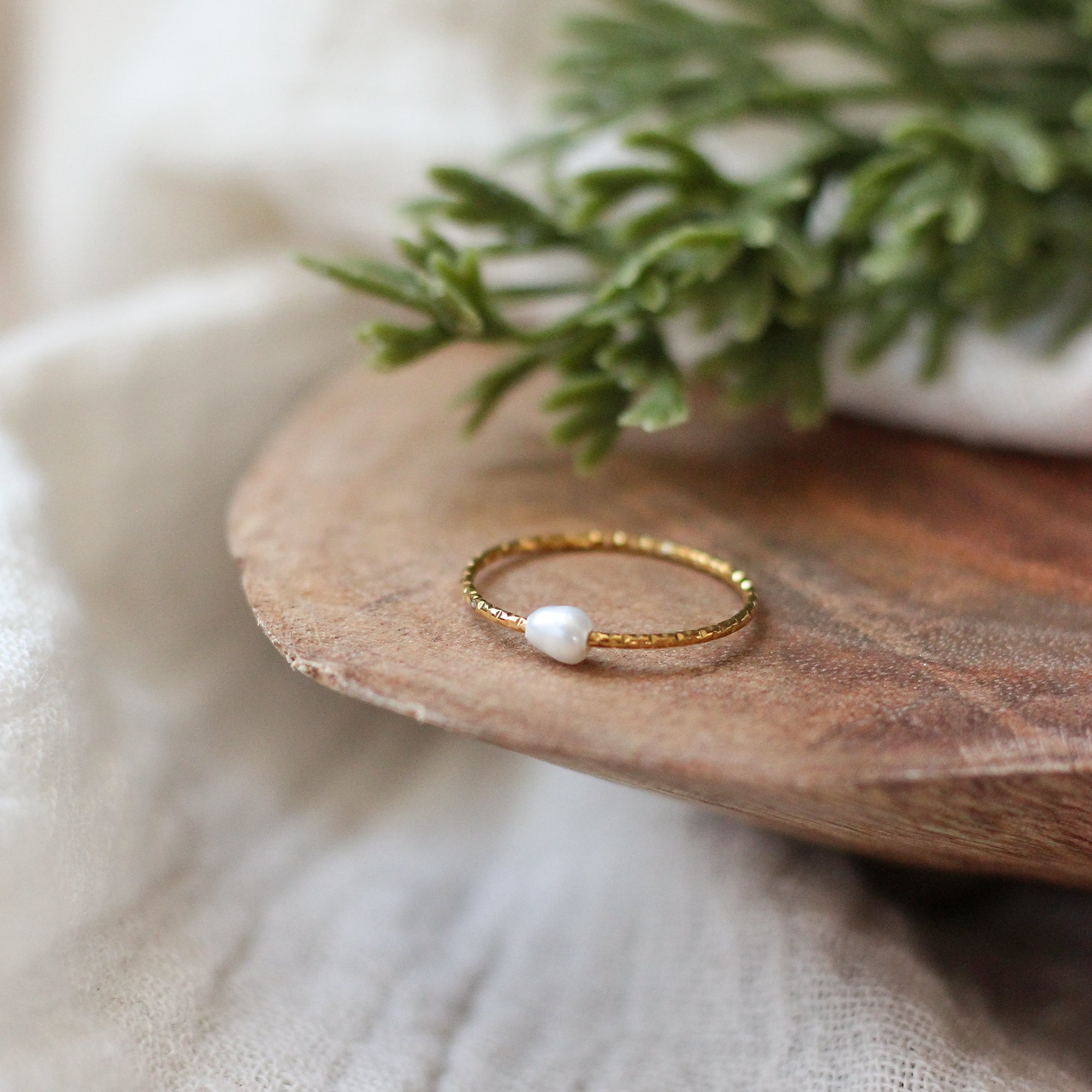 Lustre Pearl Ring