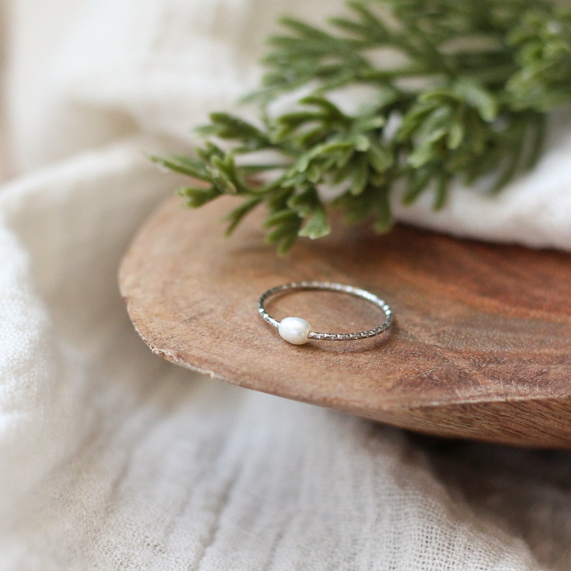 Lustre Pearl Ring