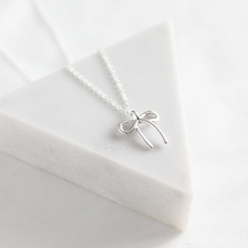 Bow Necklace