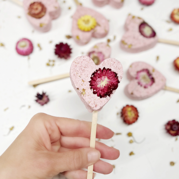 Floral Heart Bath Pop
