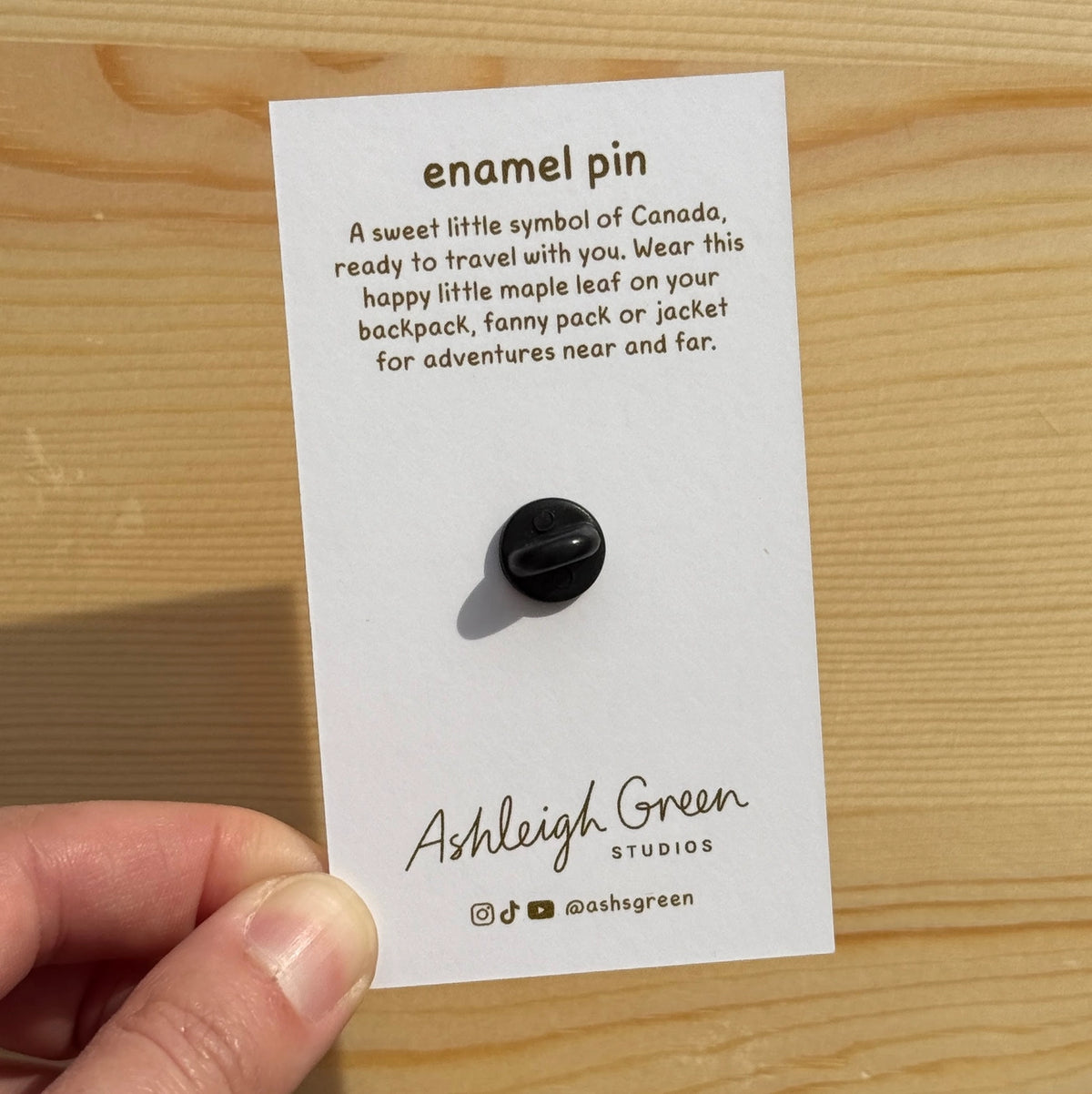 Maple Leaf Enamel Pin