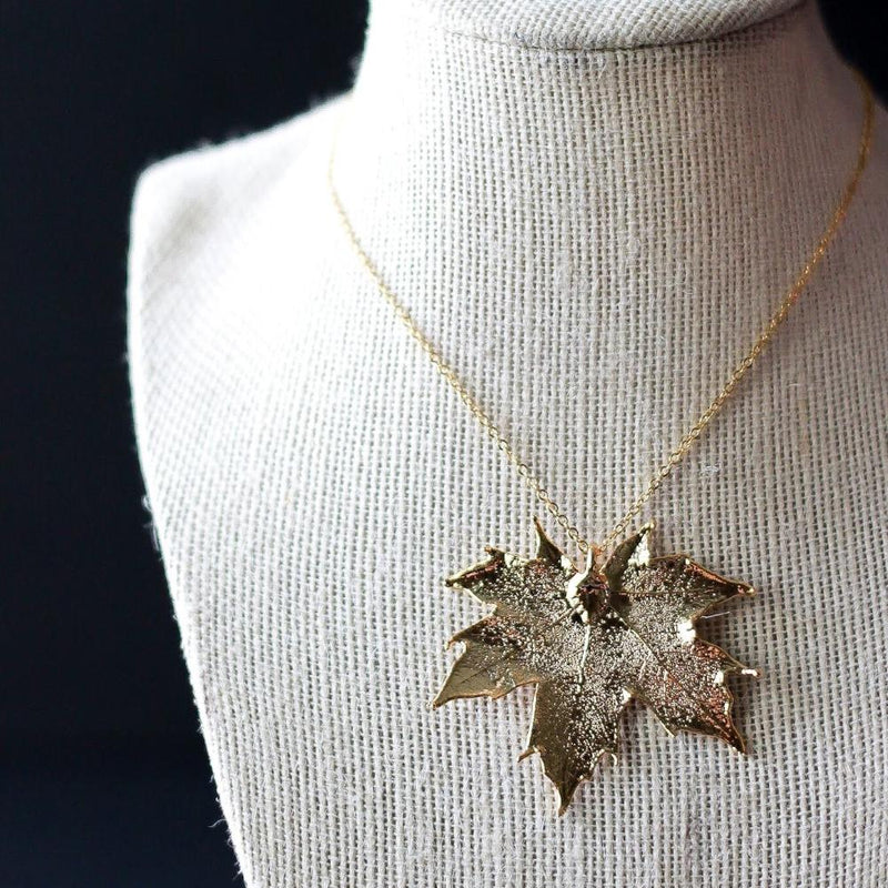 Maple Leaf GOLD Plated Necklace Gift Box Canada Hockey Toronto Syrup  Vancouver - Etsy | Gold jewelry fashion, Jewelry, Gold necklace designs